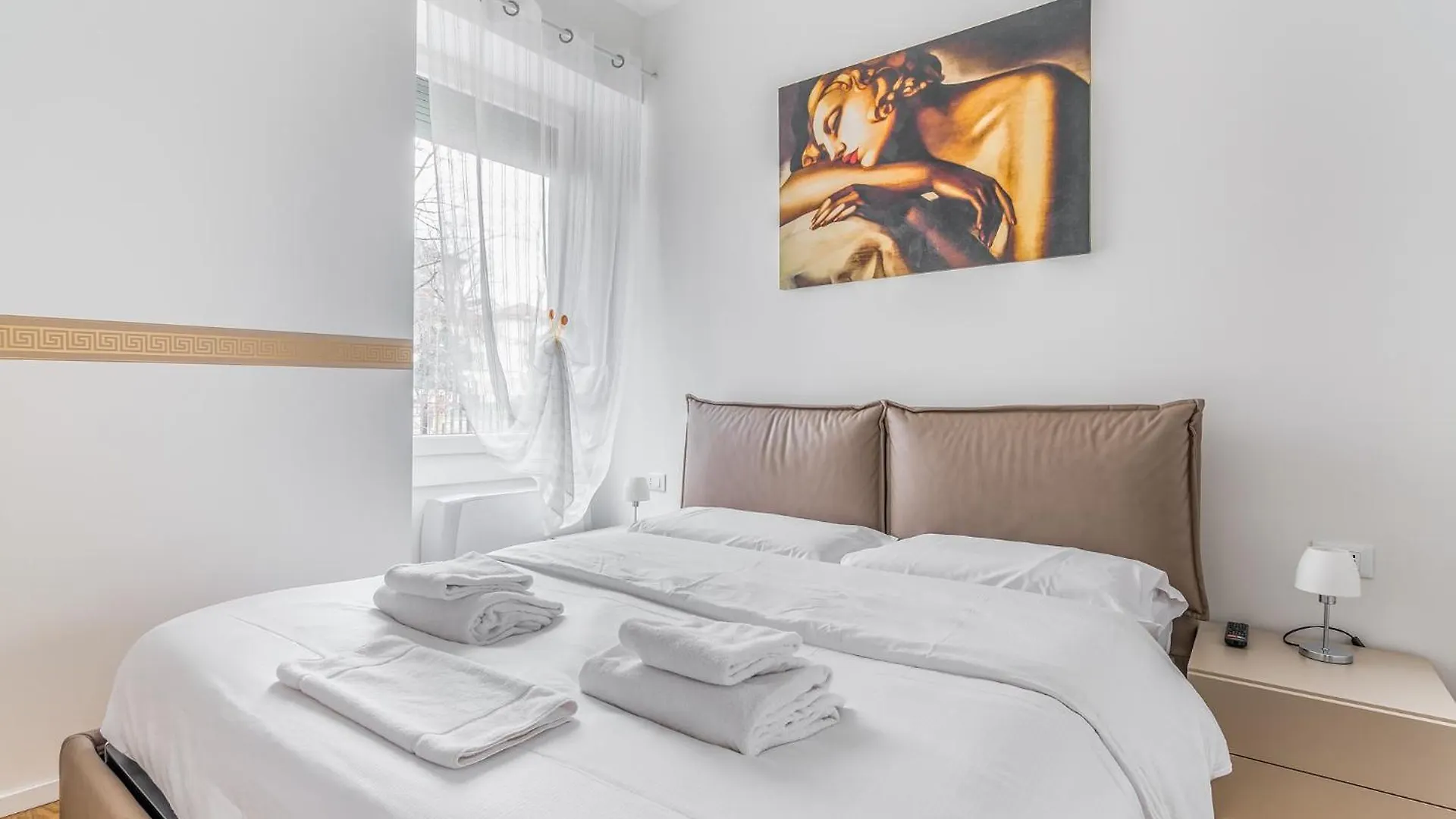 Milano Vetra-Parco Delle Basiliche 2 Pax- Wifi- Banfi Apartment